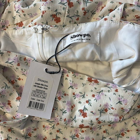 NWT.  Flirty Floral Mini - Picture 3 of 3